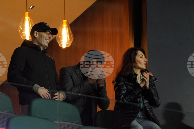 Френската футболна федерация вече работи по привличането на Зинедин Зидан за селекционер и уточнява щаба му