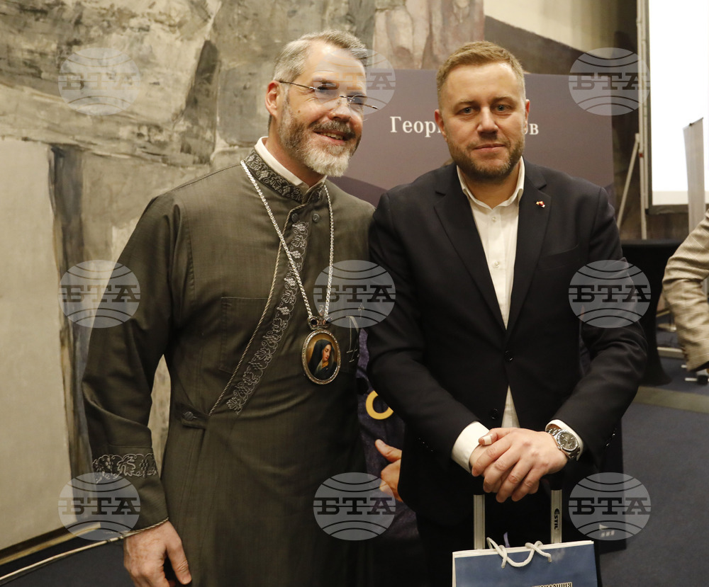 Георги Милков - "Истории от ръчния багаж" - книга - представяне