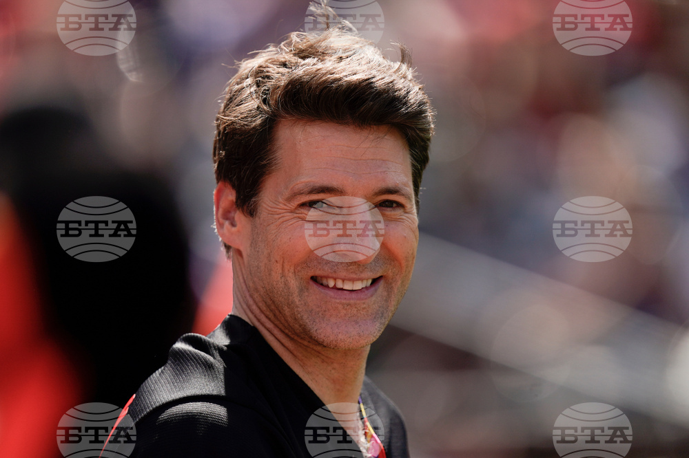 Media CBS News Dokoupil