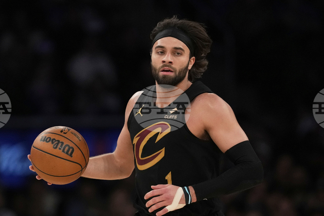 Cavaliers Strus Basketball