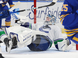 Canucks Sabres Hockey