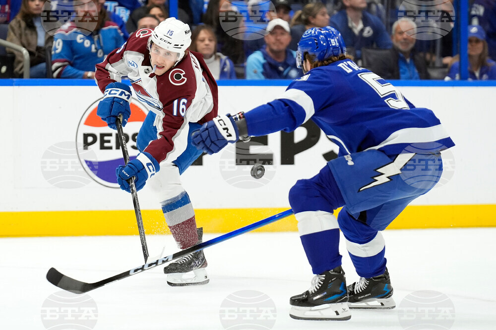 Avalanche Lightning Hockey