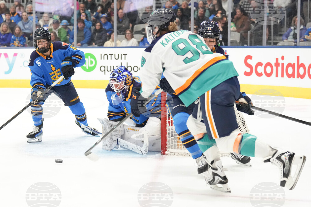 PWHL Toronto New York Hockey