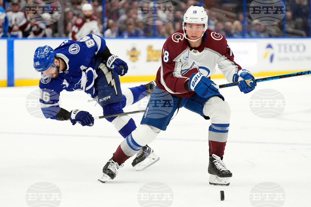 Avalanche Lightning Hockey