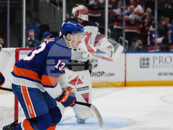 Devils Islanders Hockey