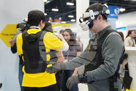 Gadget Show bHaptics