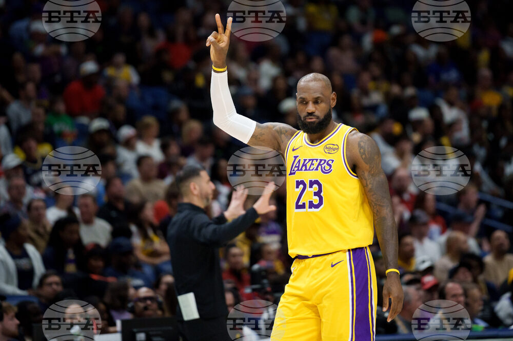 Lakers Pelicans Basketball