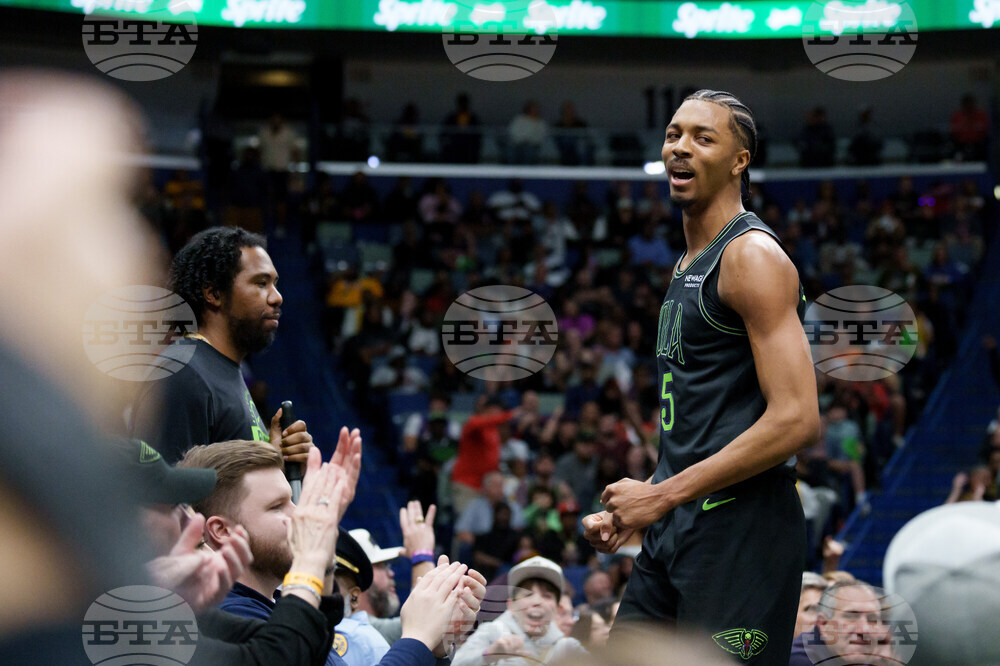 Lakers Pelicans Basketball