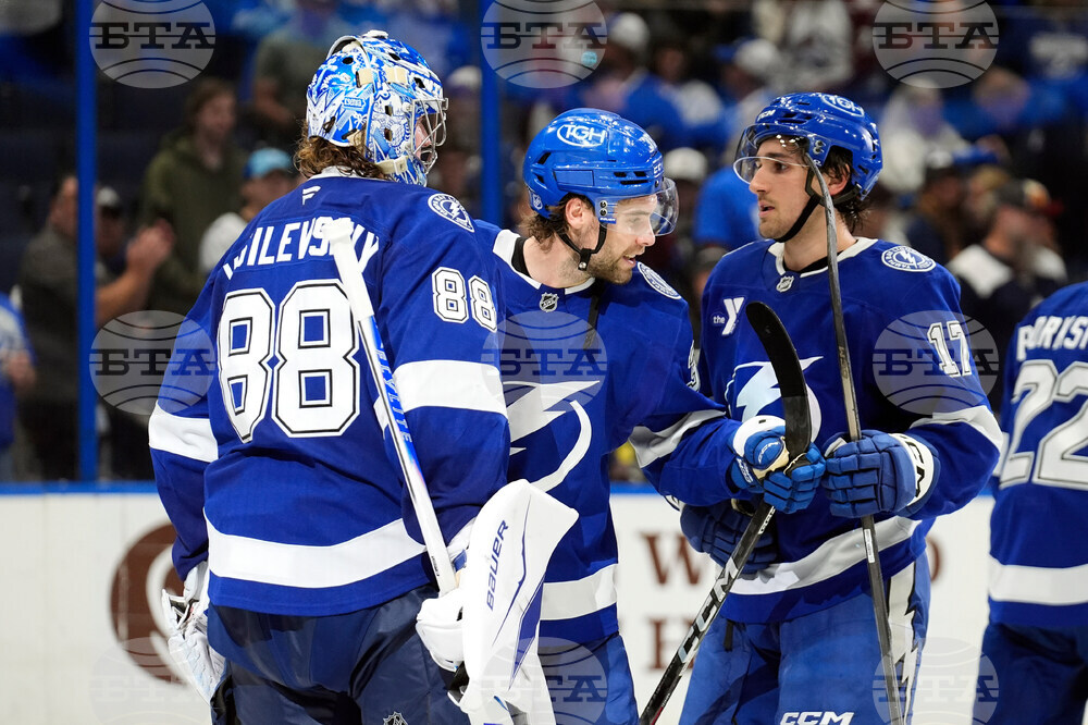 Avalanche Lightning Hockey