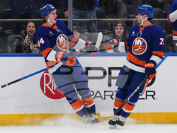 Devils Islanders Hockey