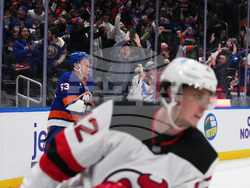 Devils Islanders Hockey