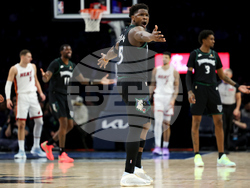 Heat Timberwolves Basketball