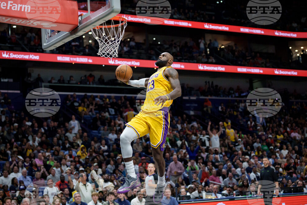 Lakers Pelicans Basketball