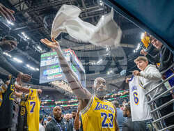 Lakers Pelicans Basketball