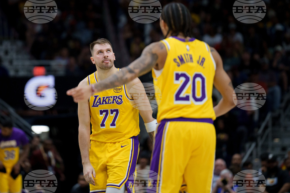 Lakers Pelicans Basketball