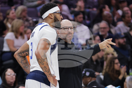 Mavericks Kings Basketball