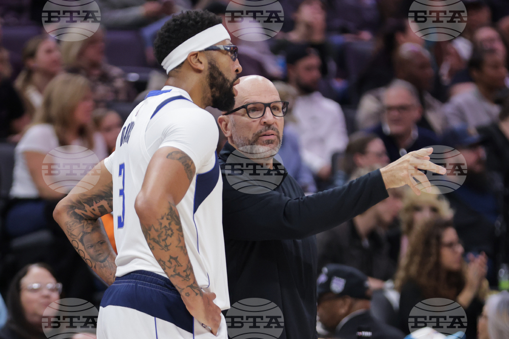 Mavericks Kings Basketball