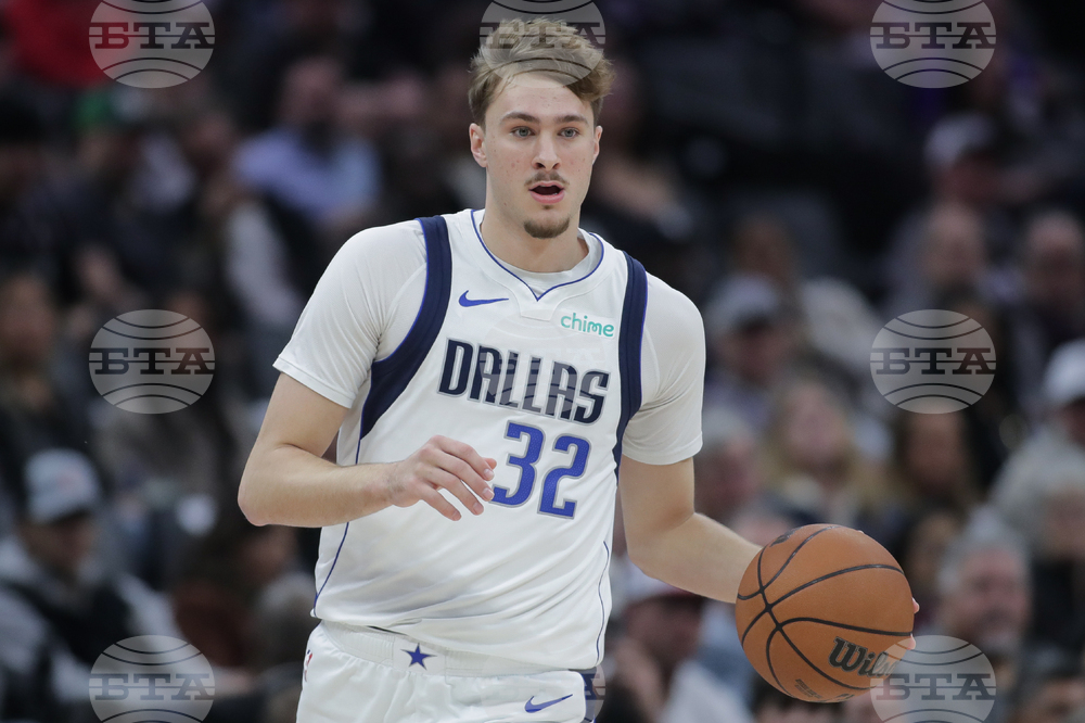 Mavericks Kings Basketball