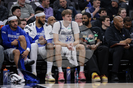 Mavericks Kings Basketball