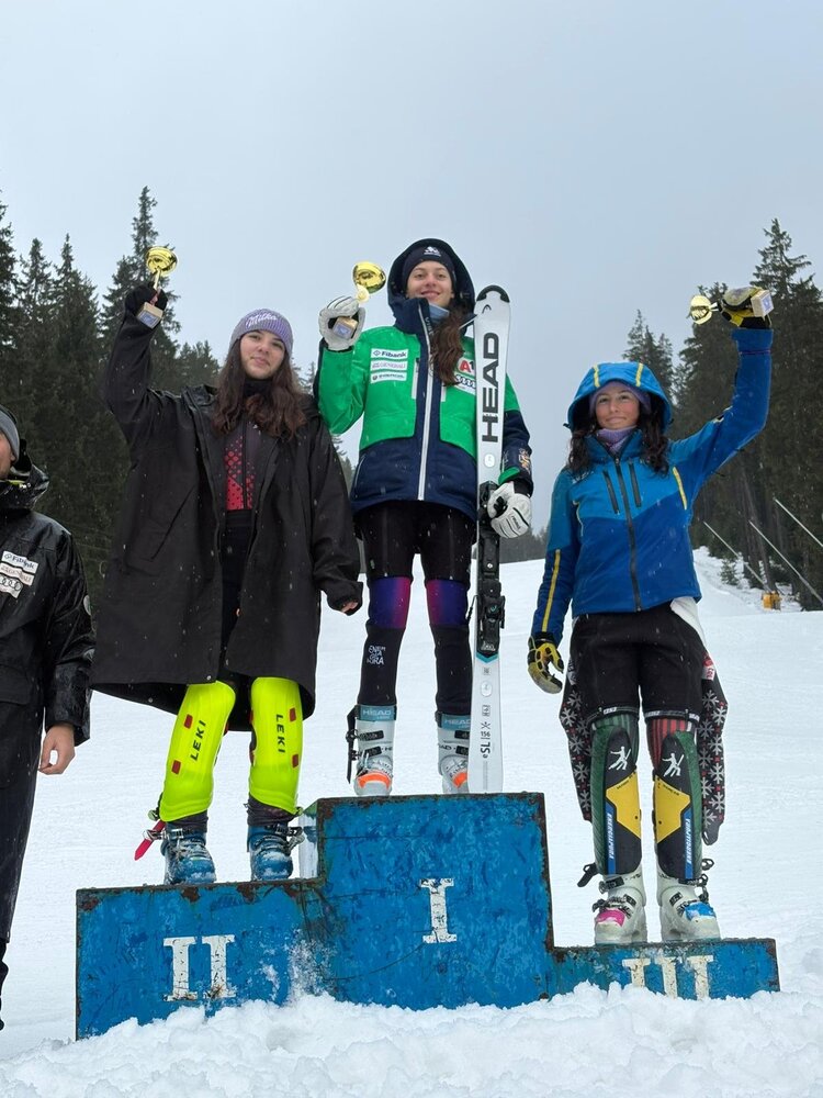 Община Банско: С Купа „Юлен“ бе открит състезателния сезон в алпийските ски дисциплини в Банско