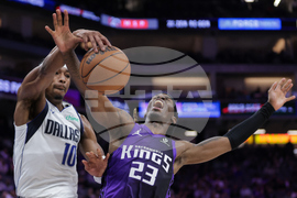 Mavericks Kings Basketball