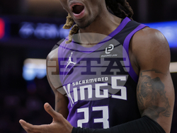 Mavericks Kings Basketball