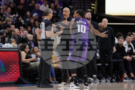Mavericks Kings Basketball