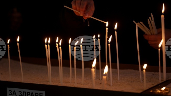 Богослужебна програма за Страстната седмица и Великден обявиха от Българския православен храм „Св. преп. Йоан Рилски Чудотворец“ в Атина