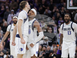 Mavericks Kings Basketball