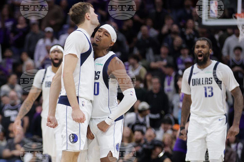 Mavericks Kings Basketball