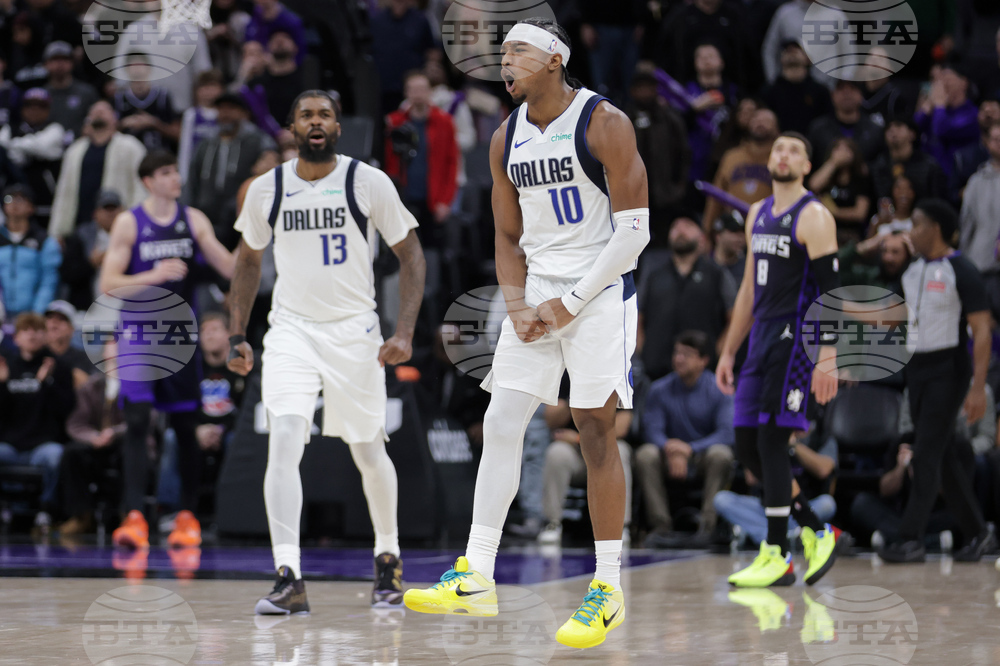 Mavericks Kings Basketball
