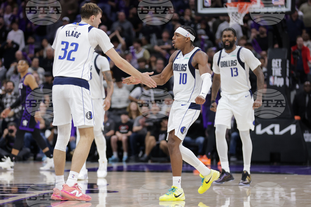 Mavericks Kings Basketball
