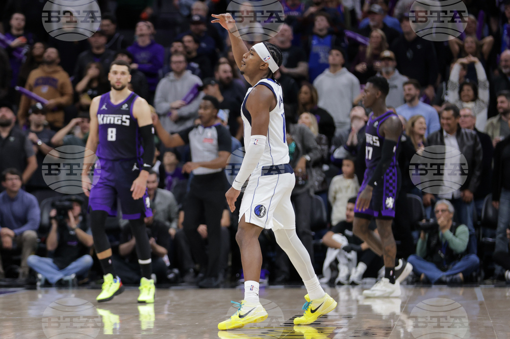 Mavericks Kings Basketball