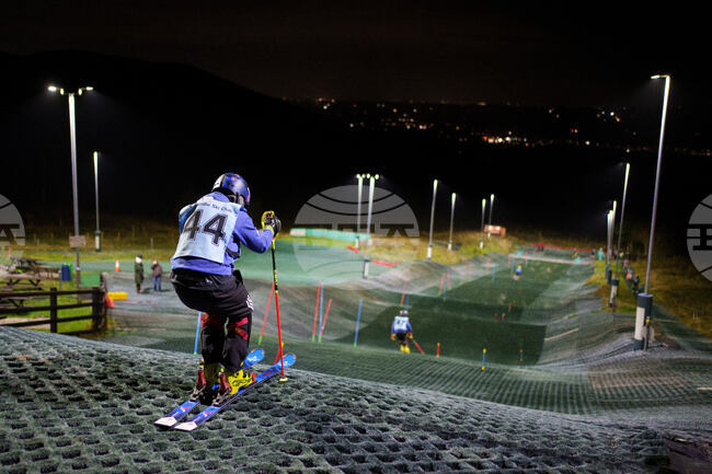 OLY SKI Ryding's Plastic Slope Skiing