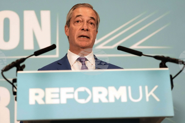 Найджъл Фараж не е изплатил 17 свои финансови задължения навреме, показва официално разследване 