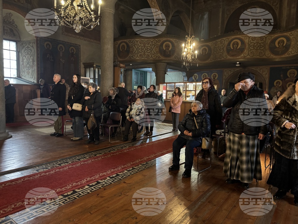 Казанлък - Киприан Старозагорски - света Златоустова литургия