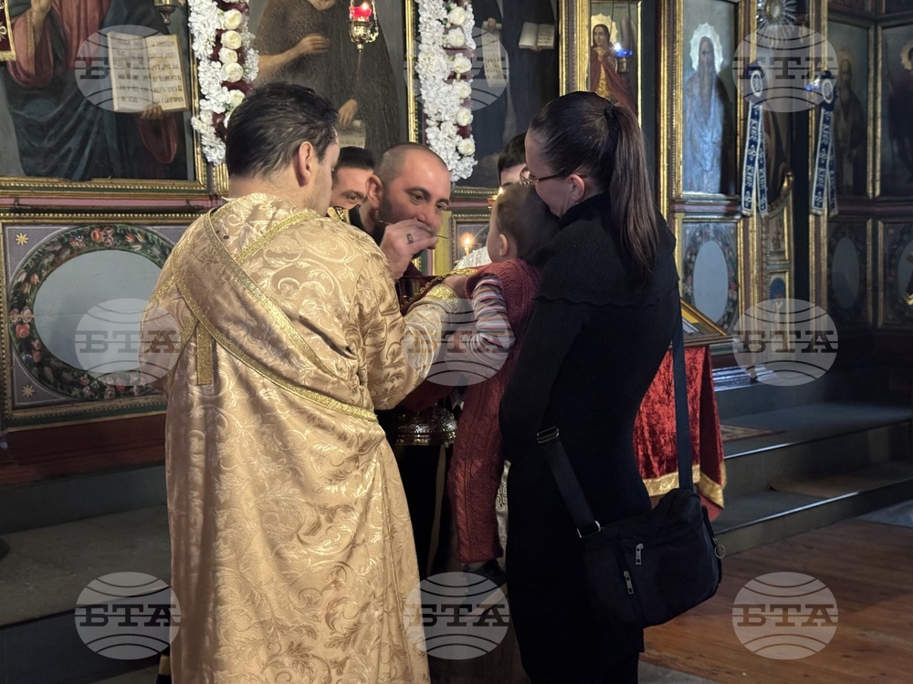 Казанлък - Киприан Старозагорски - света Златоустова литургия