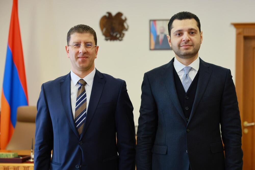АРМЕНПРЕС: Арменският министър на околната среда се срещна с българския посланик в Ереван
