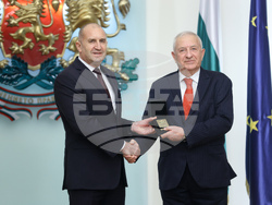 Румен Радев - отличия - връчване