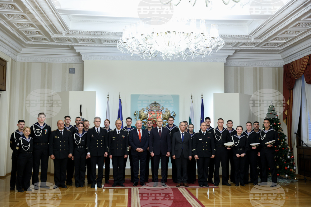 Румен Радев - отличия - връчване