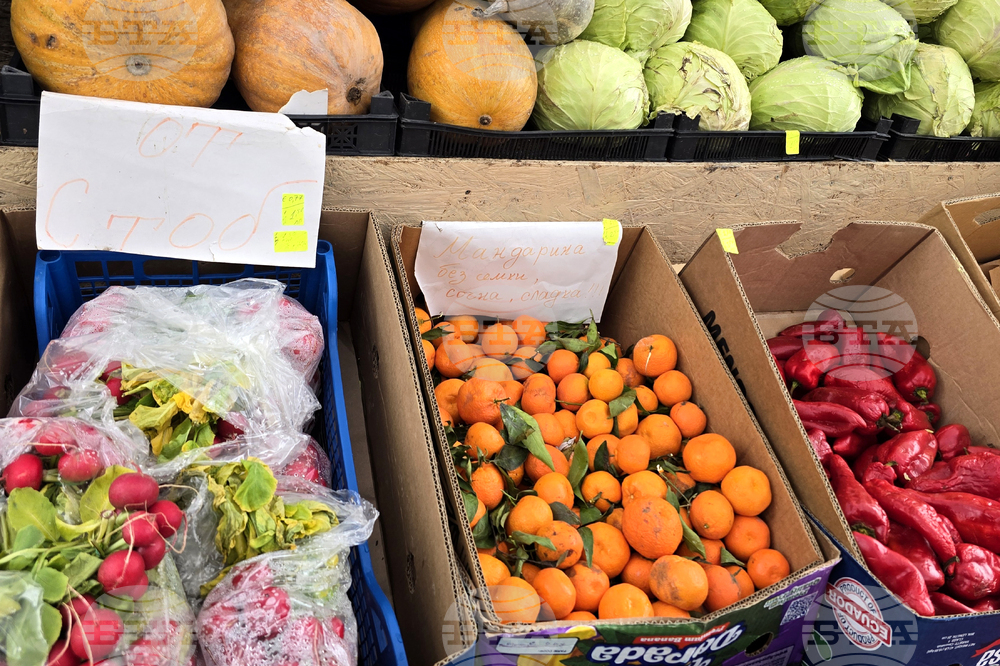 Повечето потребители на пазара в Красно село вече плащат в евро, съобщиха от столичното общинско дружество „Пазари Юг“ 