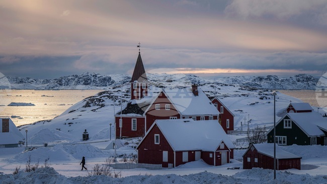 Британски и френски издания коментират напрежението около статута на Гренландия