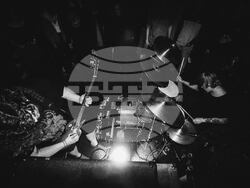 Финландско-британското дуо Nyos се завръща в България за концерти в София и Пловдив, снимка – „Аларма пънк джаз"