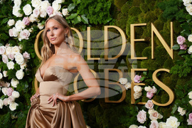 Golden Globes-Nikki Glaser