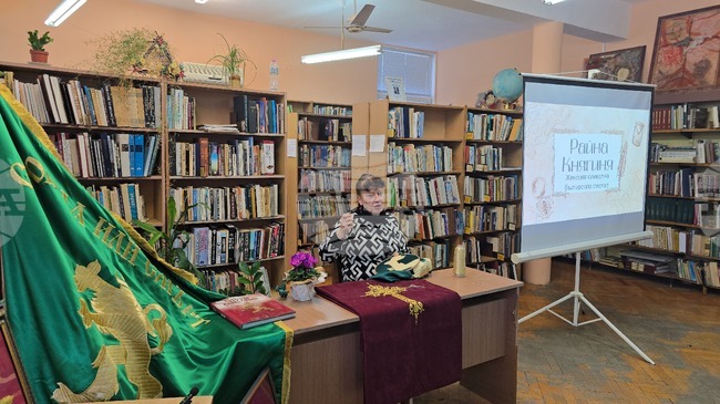 Открити мултимедийни уроци за Райна Княгиня се проведоха в библиотеката в Панагюрище
