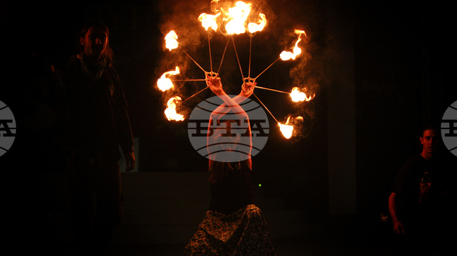 Танцово представление с огън ще гостува в с. Смилян