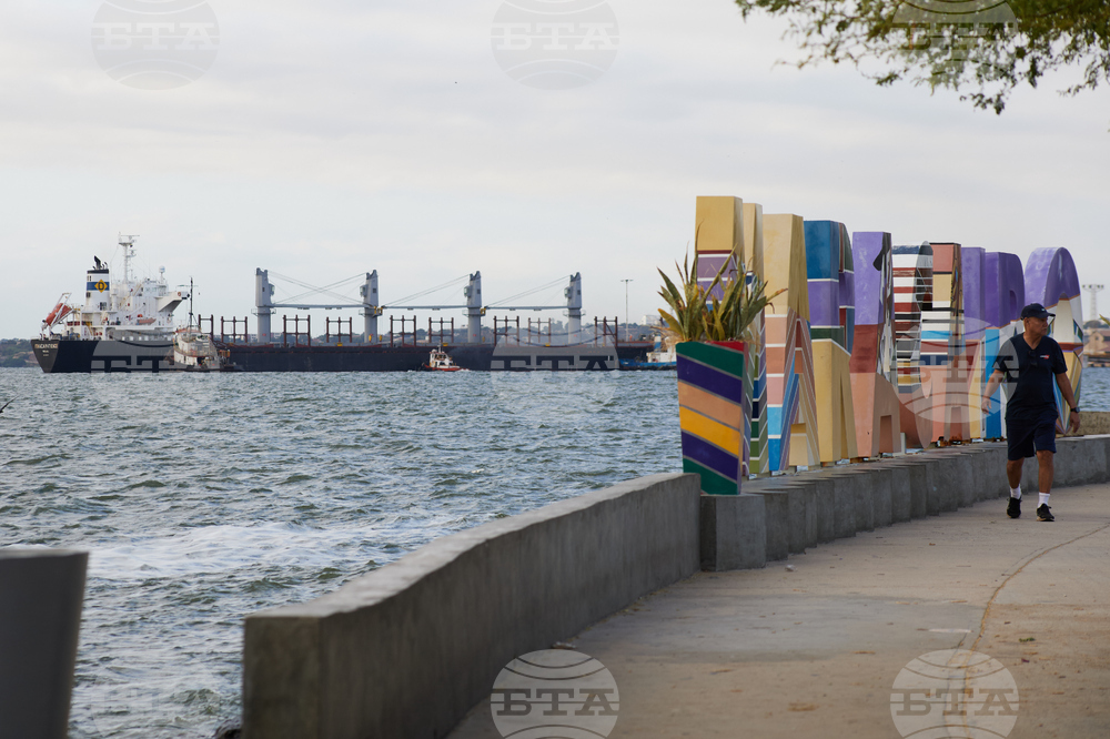 Износът на петрол от Венецуела се е увеличил до около 800 000 барела на ден през януари, по данни на търговски компании 