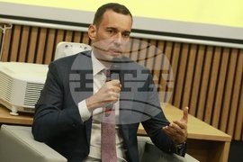 Васил Терзиев - недостиг на места в детските градина и училища - стратегия - представяне