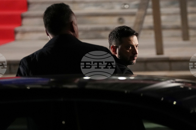 Никакви нови изисквания не бива да бъдат предявявани към Украйна в мирните преговори, заяви Зеленски