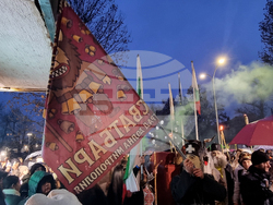 Долна Митрополия - кукерски игри - шествие